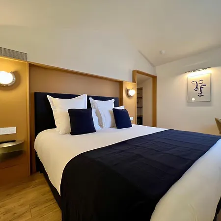 Maitia Hotel